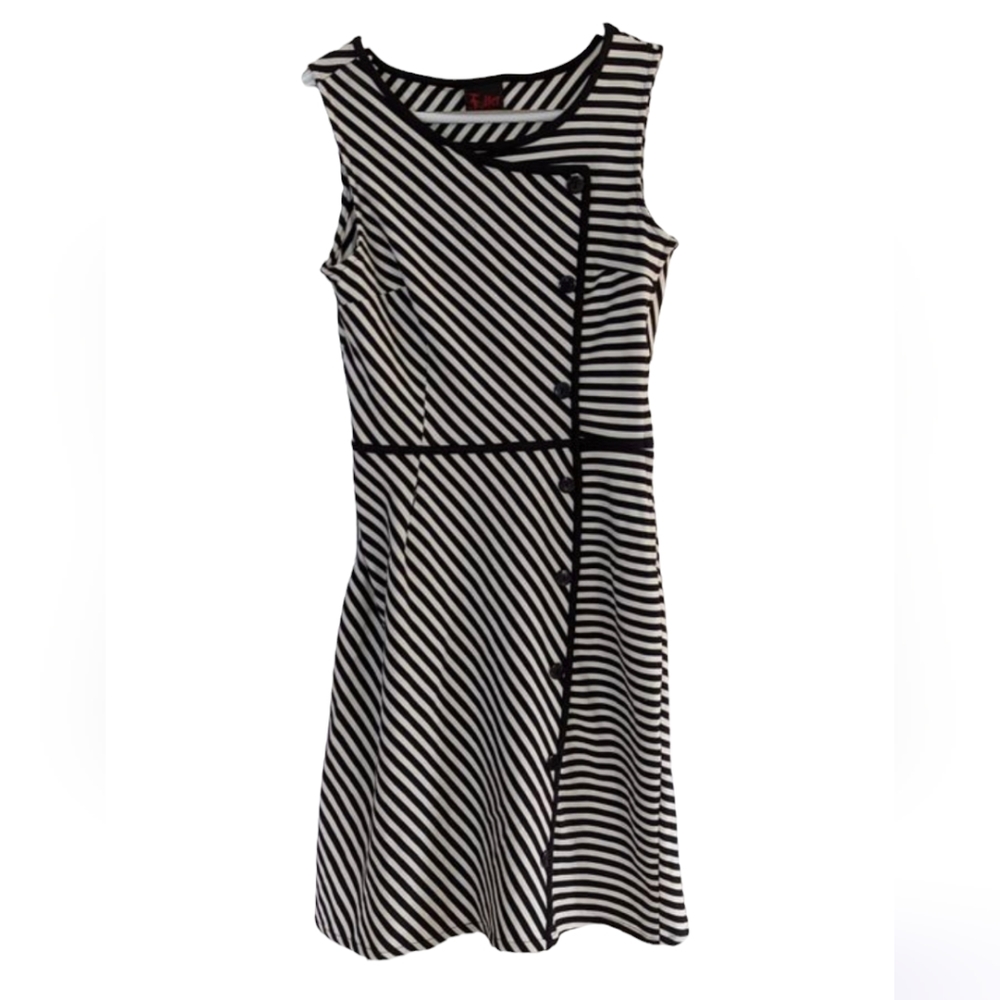 Stretchy striped dress - punky pinup vibes